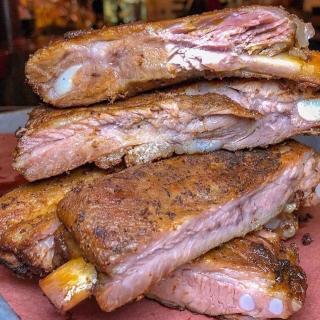 Try our award winning spokes pork ribs! These are the house dry rubbed - competition style, St Louis cut 🍗