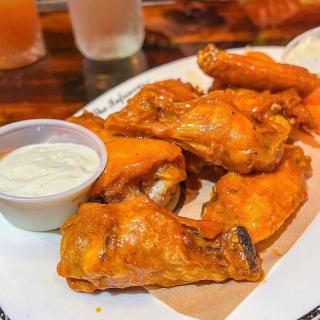 Happy Wing Wednesday! 🍗 . Come on by for dinner! Or order for delivery from our website for 10% off!